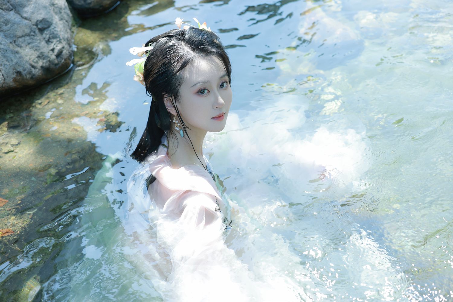 春山秋水 瞳人儿 - 秀人官方门户网站