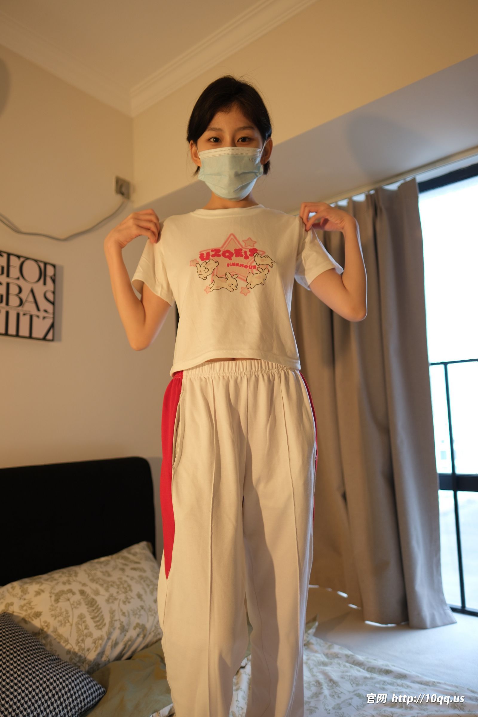[ROSI美女图]口罩系列 2025.03.30 NO.3213-电鸽