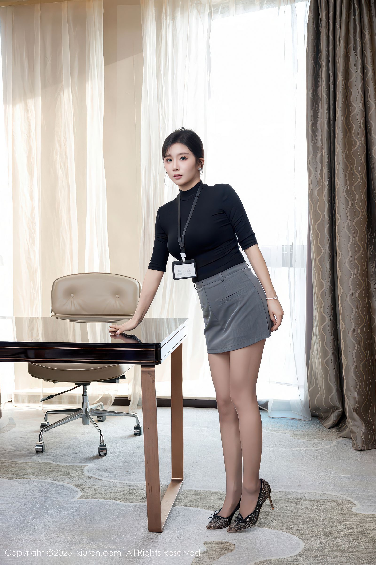 图片[1]-[秀人XIUREN] 2025.12.19 NO.11130 小肉肉咪-电鸽