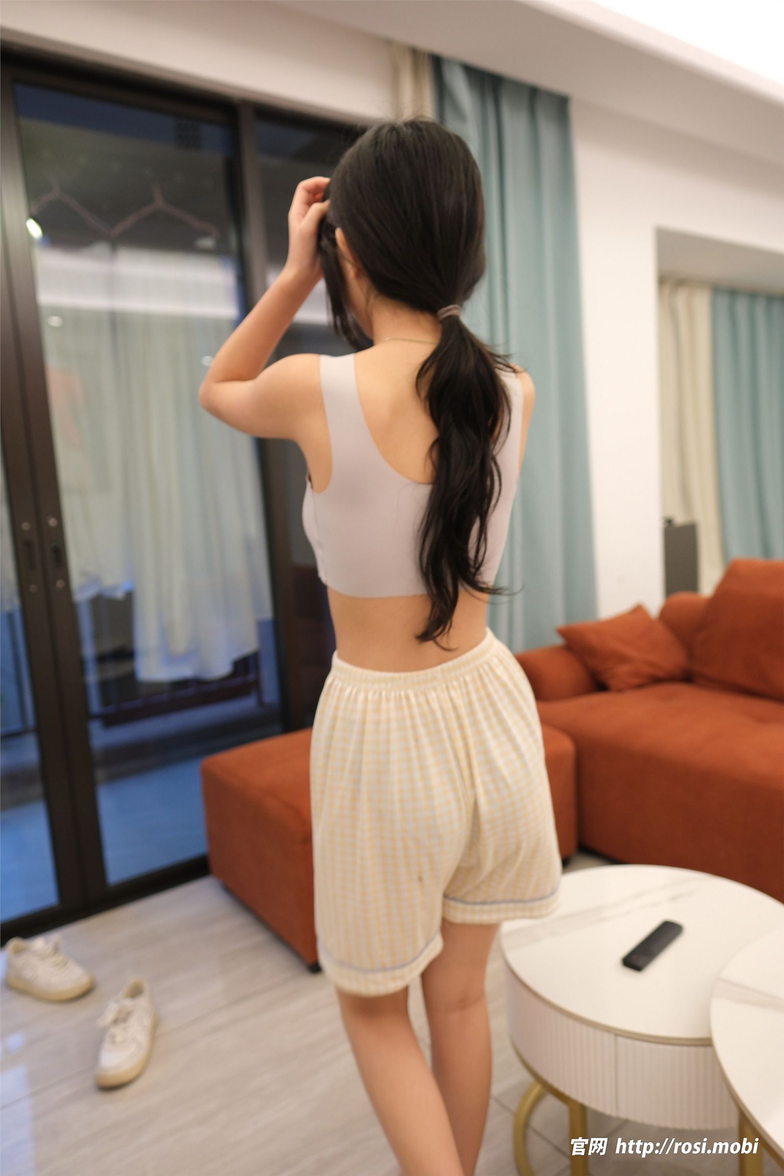 [ROSI美女图]2025.04.08 NO.4873-微觅圈