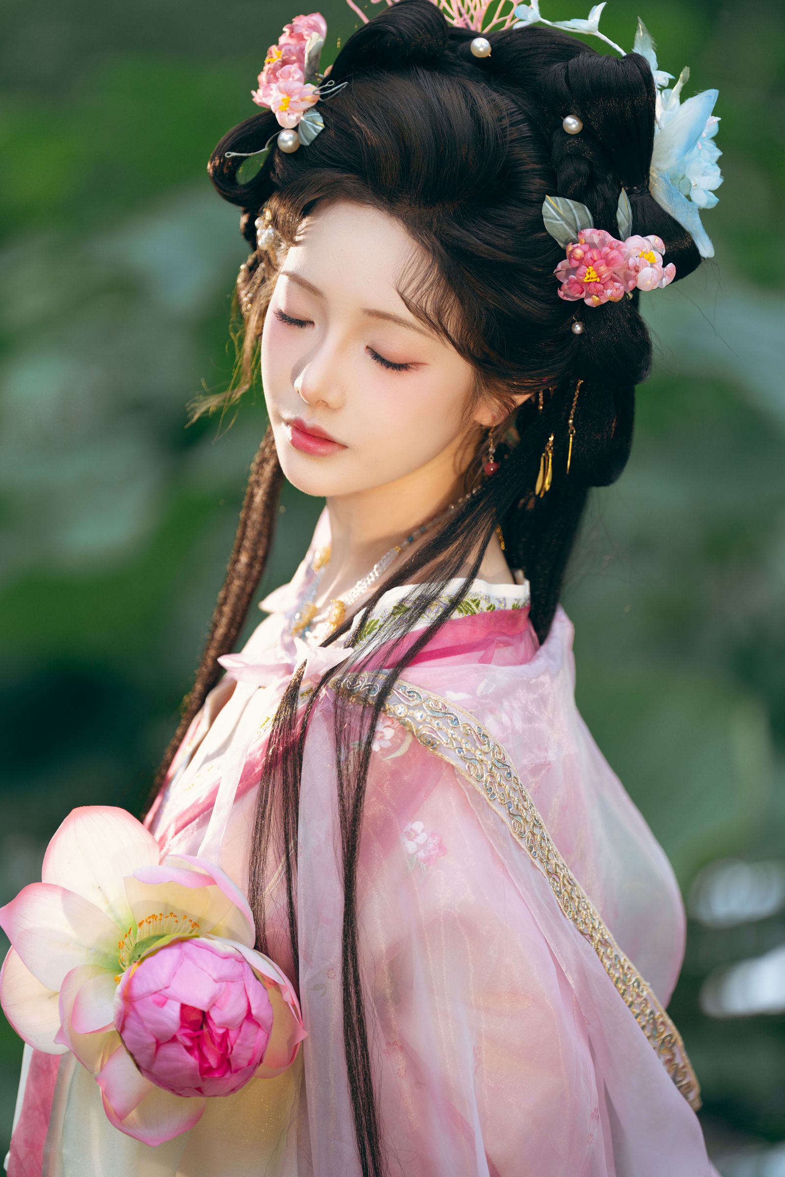 [雯妹不讲道理] NO.159 祝您中秋快乐owo-秀人网