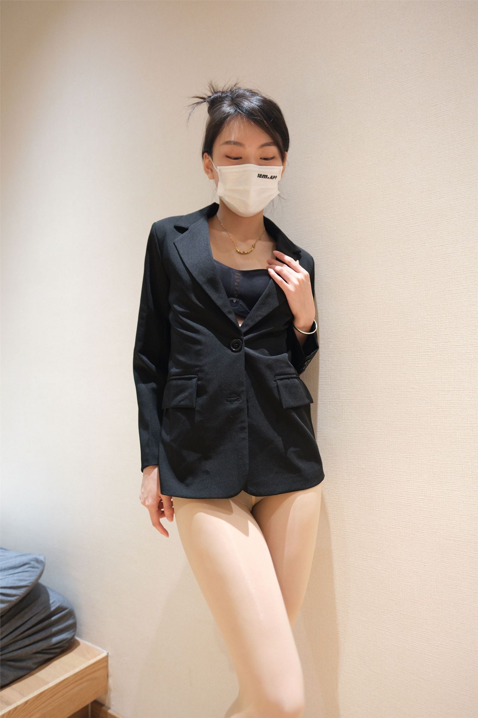 [秀人XIUREN] 2024.08.23 NO.9058 允爾 - 高清在线写真套图摄影分享平台!