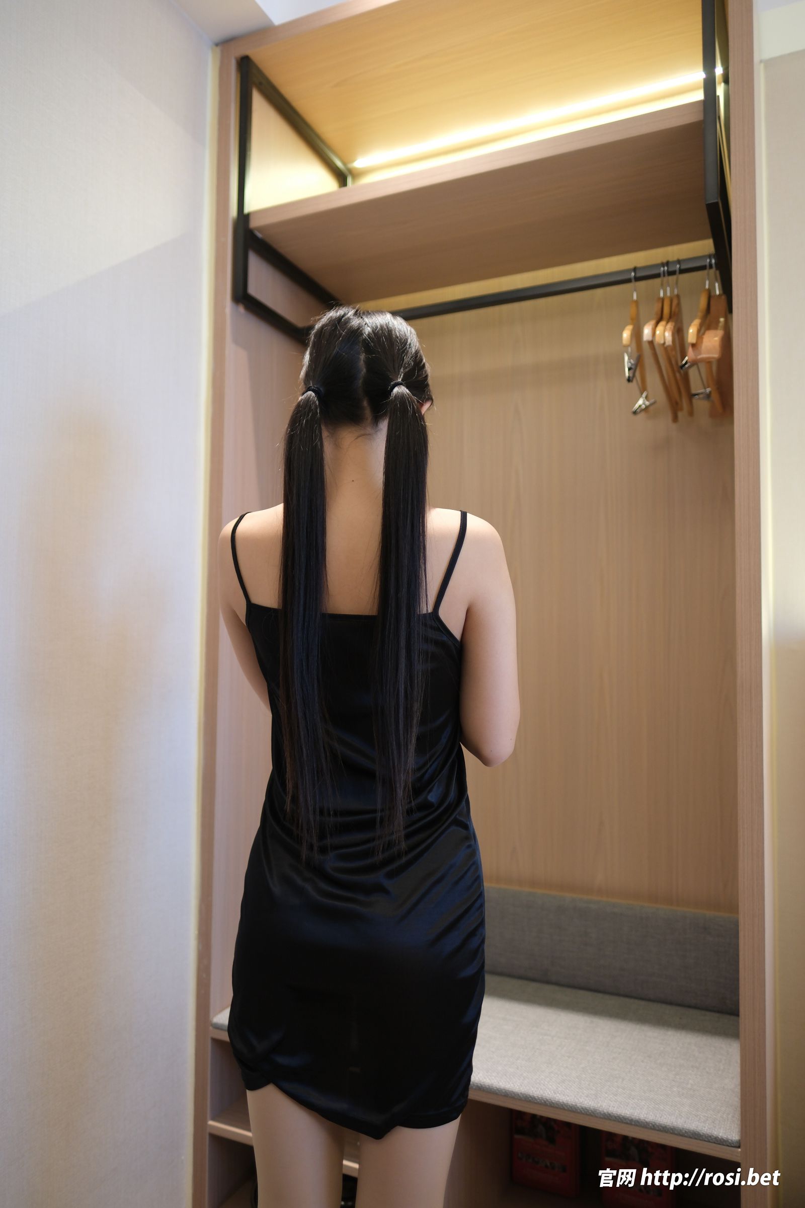 [ROSI美女图]2026.01.24 NO.5164-秀人网